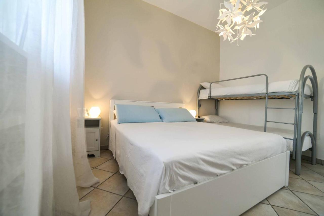La Caletta Bed And Breakfast Torre Santa Sabina Exteriör bild