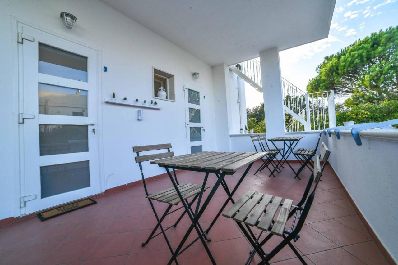 La Caletta Bed And Breakfast Torre Santa Sabina Exteriör bild